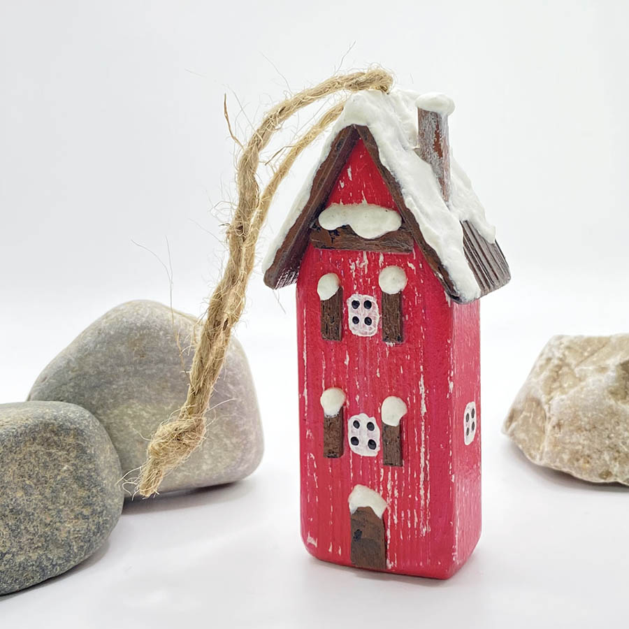 Домик из дерева 102005